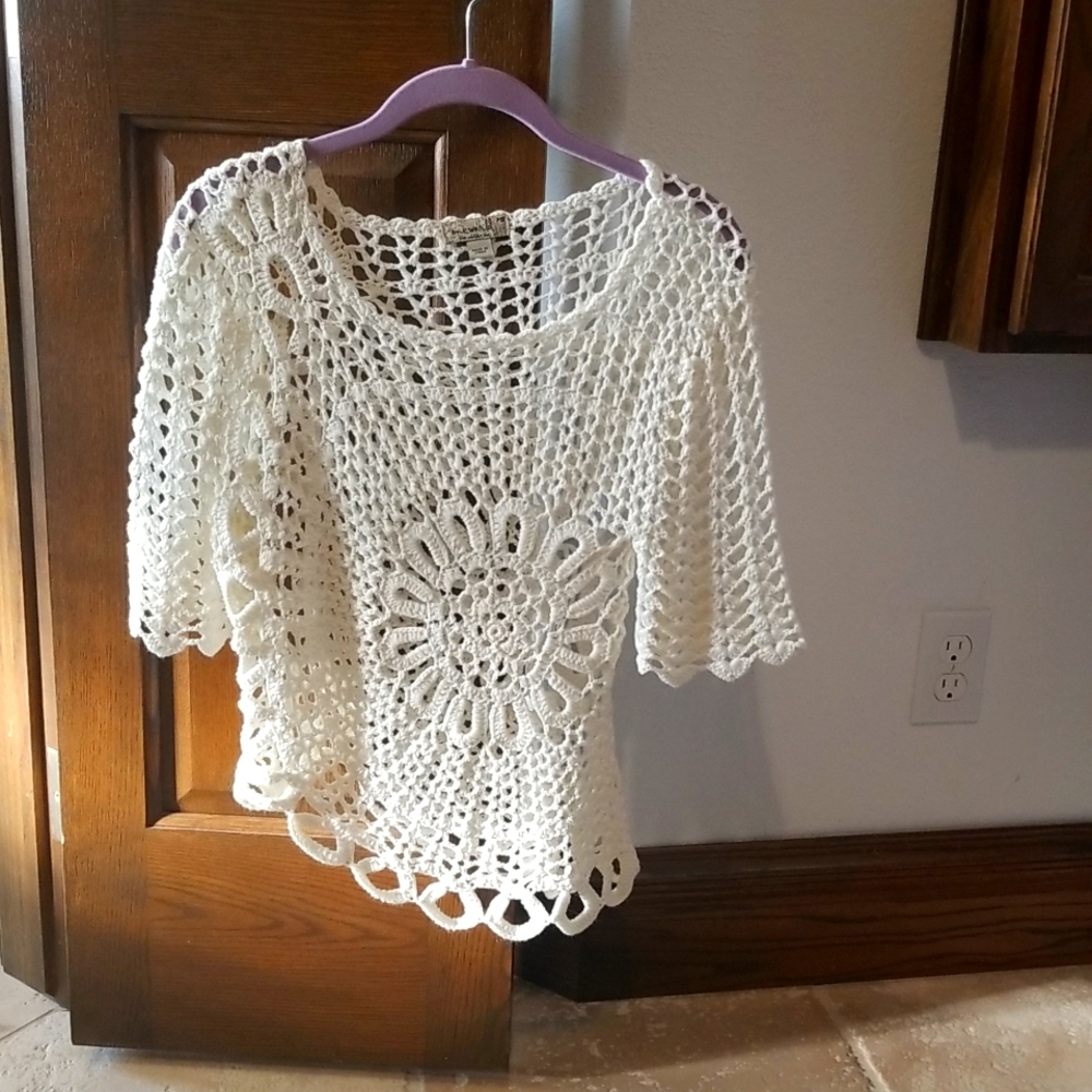 Off white crochet top